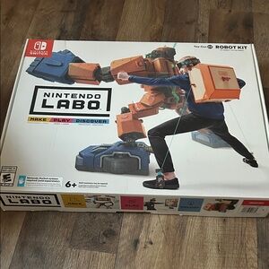 Nintendo Labo Interactive Robot Kit with Orange and Blue